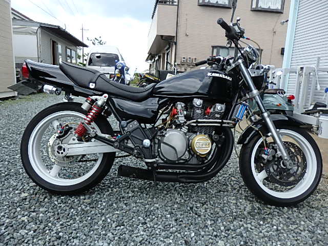 Kawasaki ゼファー400 Z2仕様（サイドカバー、テールカウル）加工取付RCRT