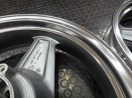 OLYMPUS DIGITAL CAMERA PB194151